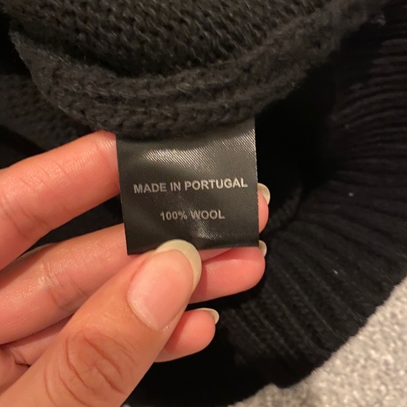 Gyles & George Wool Sweater- women’s - Picture 4 of 9